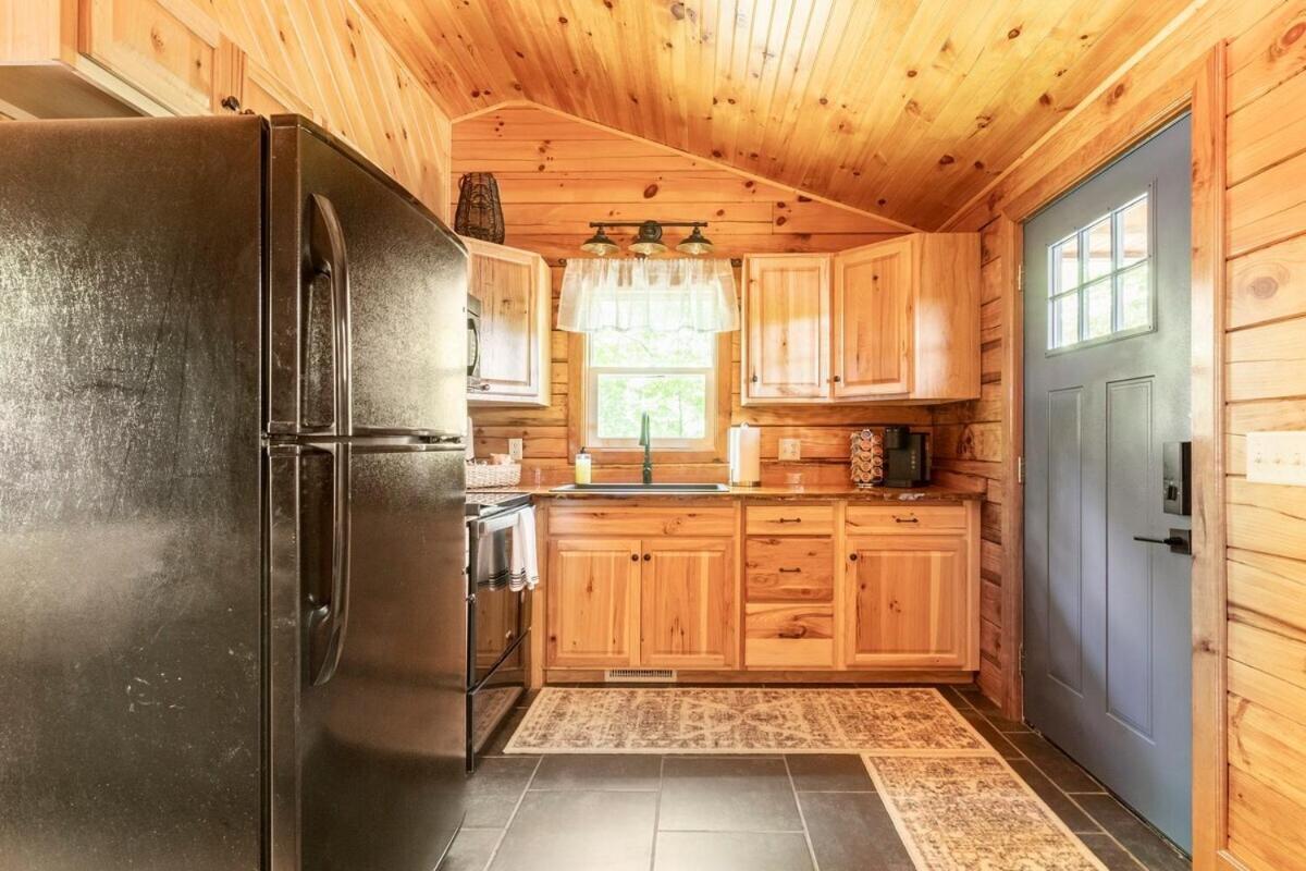 Secluded Wooded Cabin Near The Hocking Hills New Straitsville Zewnętrze zdjęcie