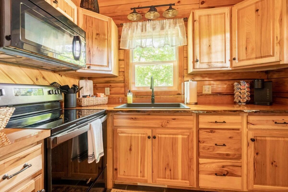 Secluded Wooded Cabin Near The Hocking Hills New Straitsville Zewnętrze zdjęcie